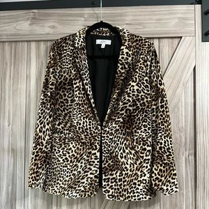 Libby Edelman Sassy Cheetah print blazer style jacket! 🖤
